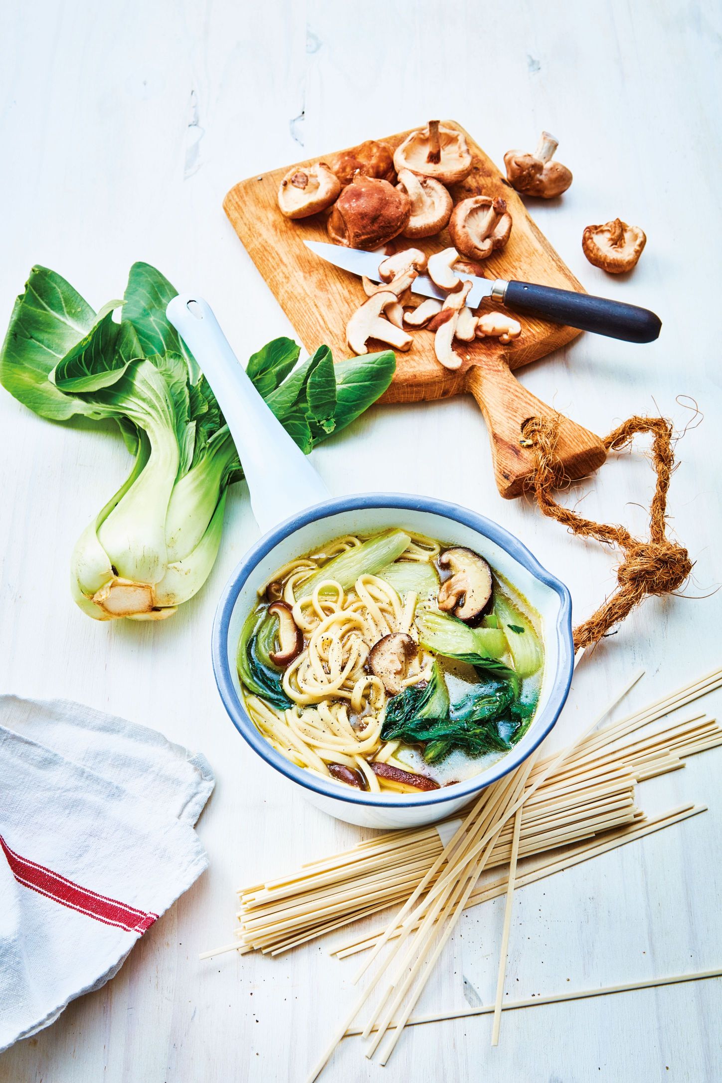 Nouilles udon épicées aux shiitake et noix de cajou – Not parisienne